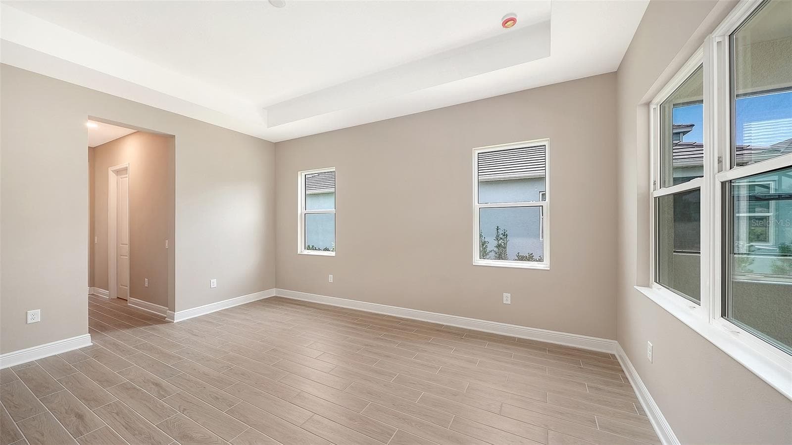 Single Family Residence at 6336 LAKE WOODRUFF CT, SARASOTA, photo 19 of 58