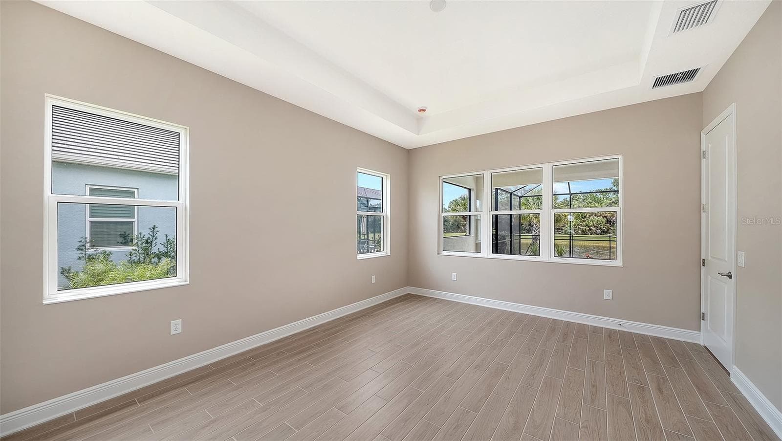 Single Family Residence at 6336 LAKE WOODRUFF CT, SARASOTA, photo 20 of 58