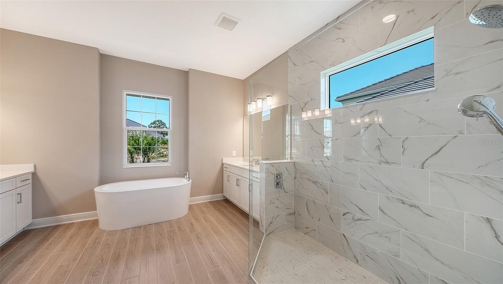 Single Family Residence at 6336 LAKE WOODRUFF CT, SARASOTA, photo 22 of 58