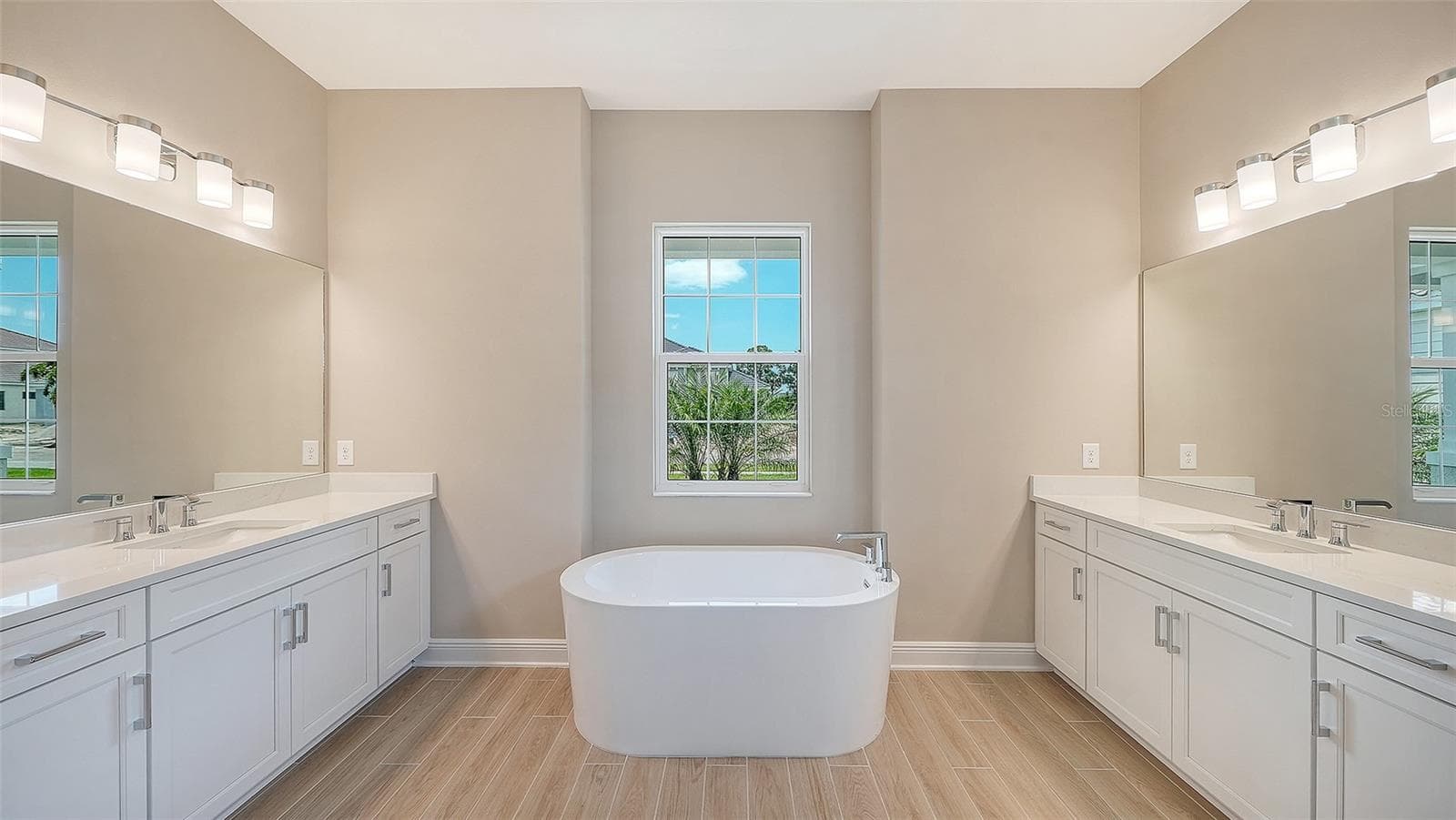 Single Family Residence at 6336 LAKE WOODRUFF CT, SARASOTA, photo 23 of 58