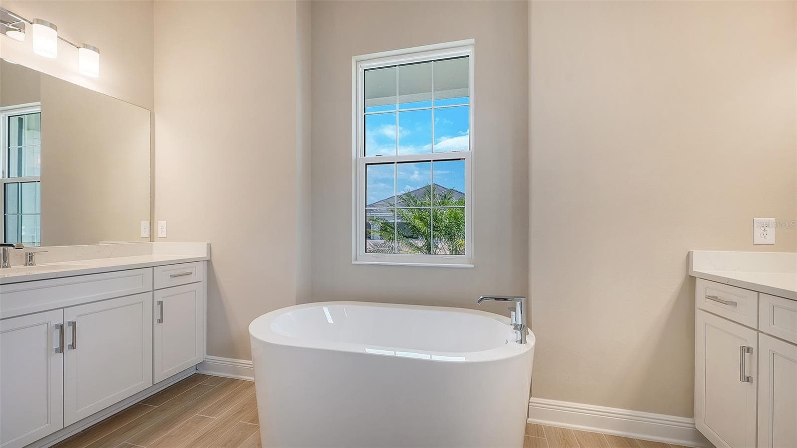 Single Family Residence at 6336 LAKE WOODRUFF CT, SARASOTA, photo 24 of 58