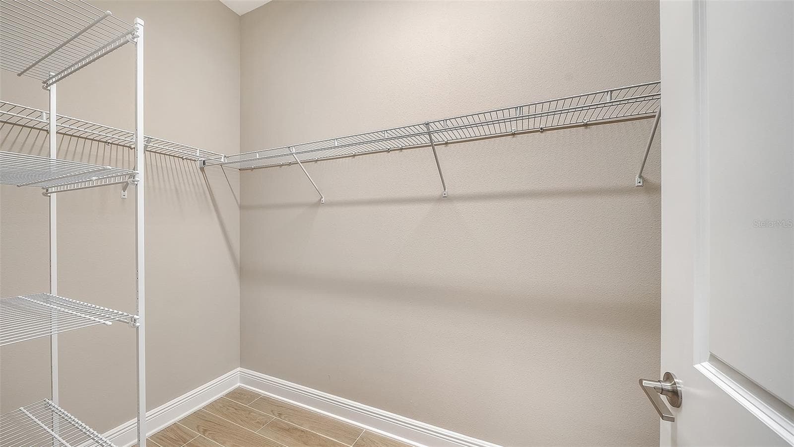 Single Family Residence at 6336 LAKE WOODRUFF CT, SARASOTA, photo 27 of 58