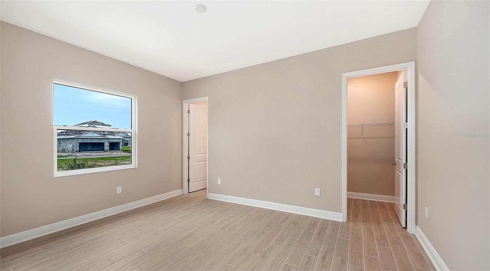 Single Family Residence at 6336 LAKE WOODRUFF CT, SARASOTA, photo 35 of 58