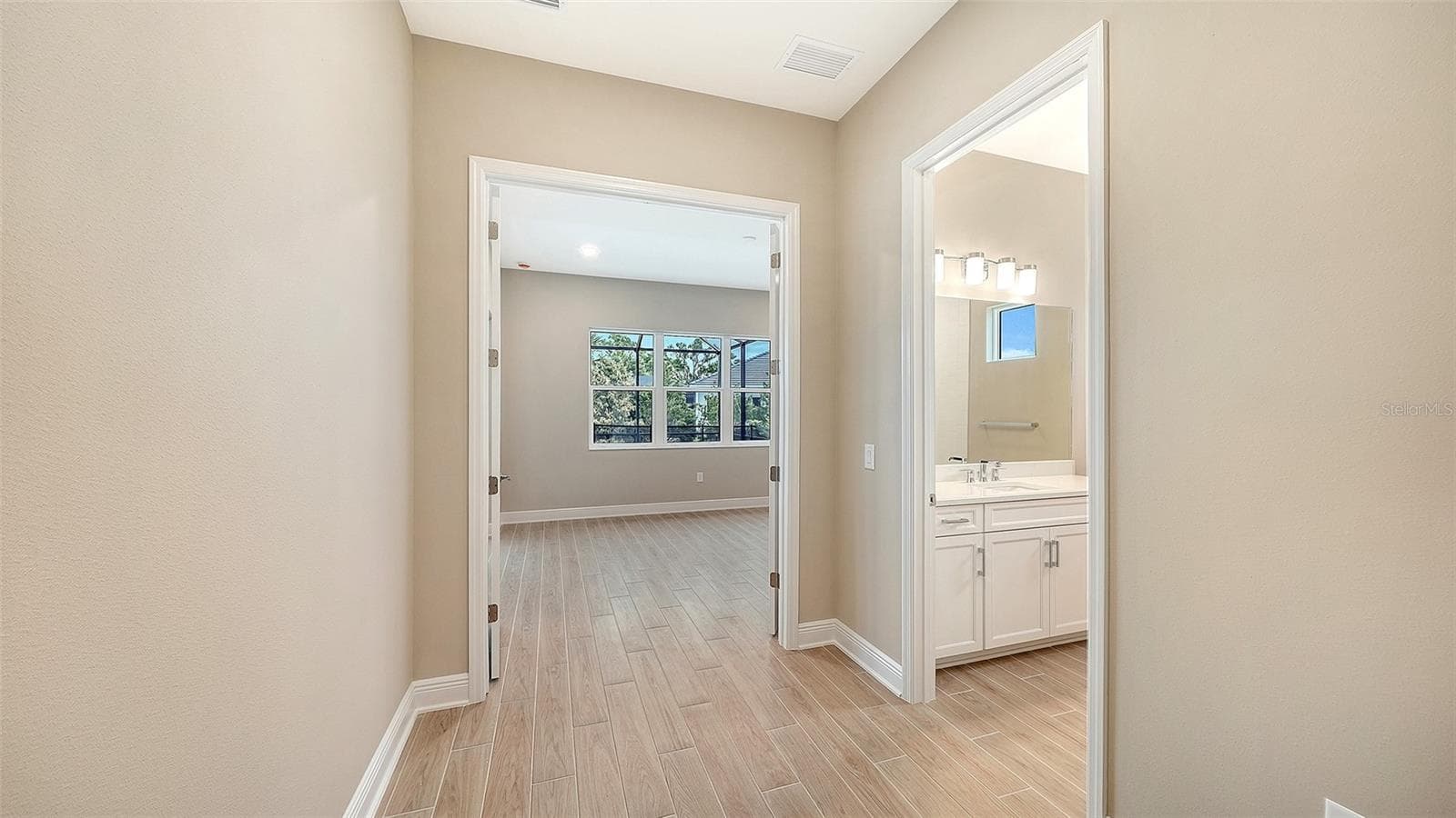 Single Family Residence at 6336 LAKE WOODRUFF CT, SARASOTA, photo 44 of 58