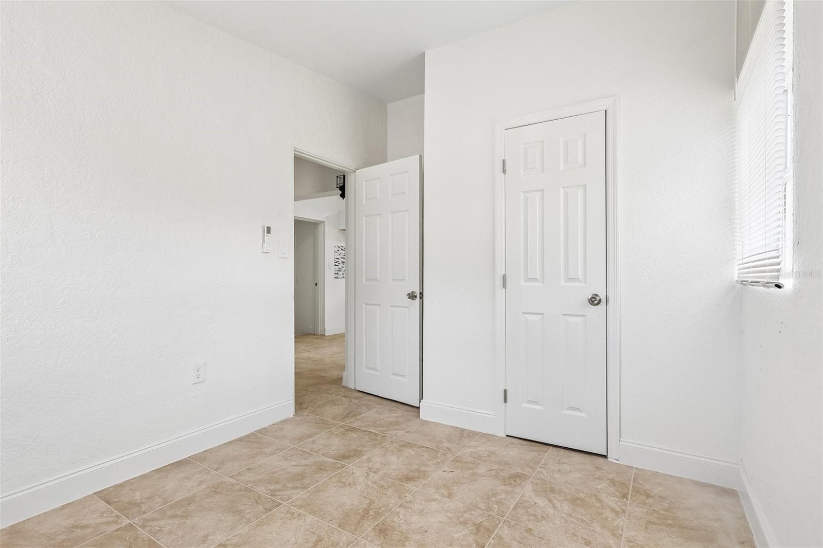 Single Family Residence at 918 FERNDELL RD, ORLANDO, photo 11 of 17