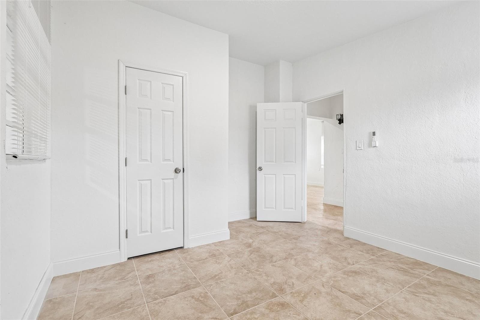 Single Family Residence at 918 FERNDELL RD, ORLANDO, photo 13 of 17