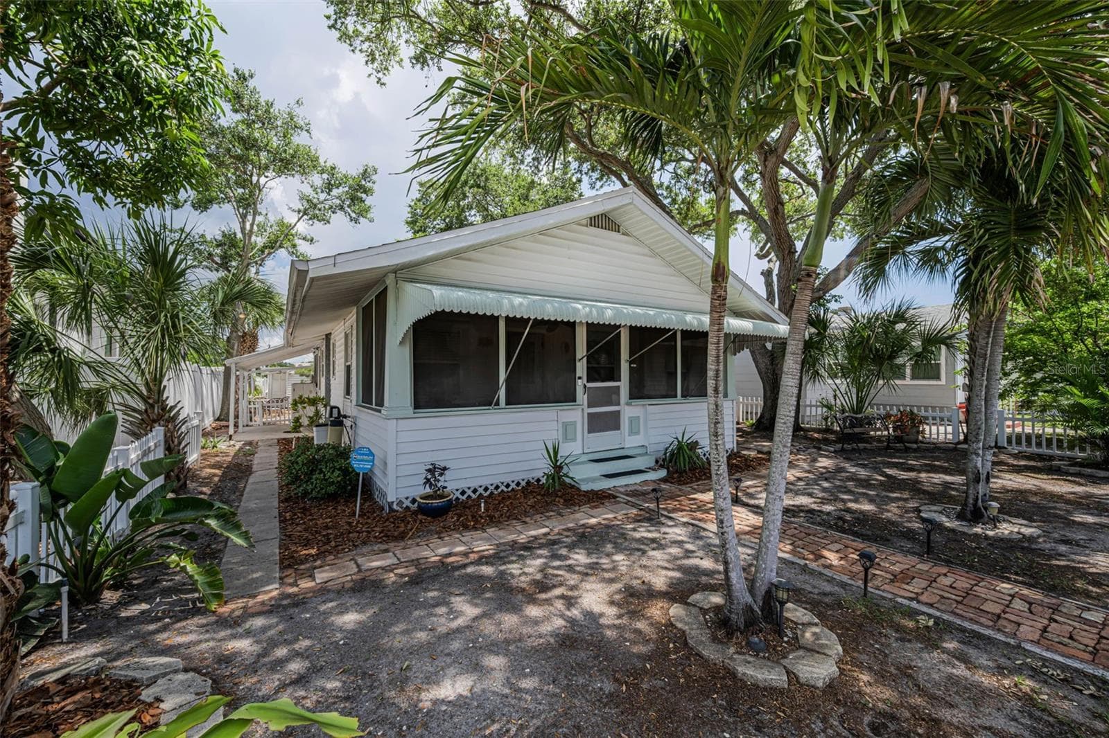 Duplex at 3829 2ND AVE N, ST PETERSBURG, photo 6 of 54