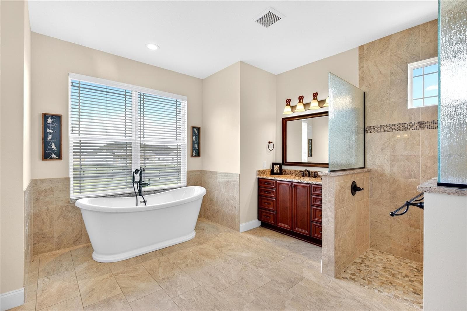 Primary bath - 5178 SW 93RD LN, OCALA