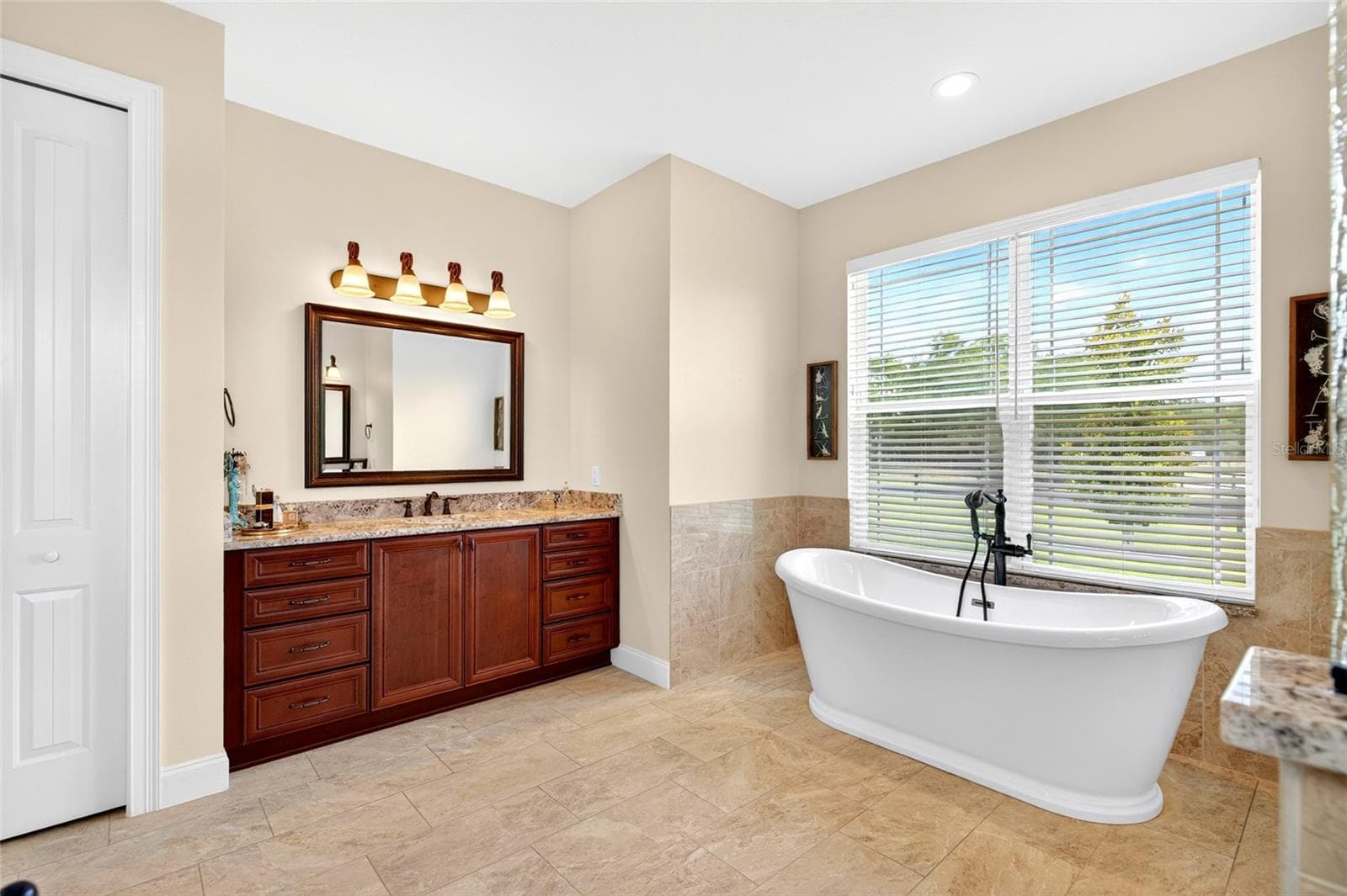 Primary bath - 5178 SW 93RD LN, OCALA