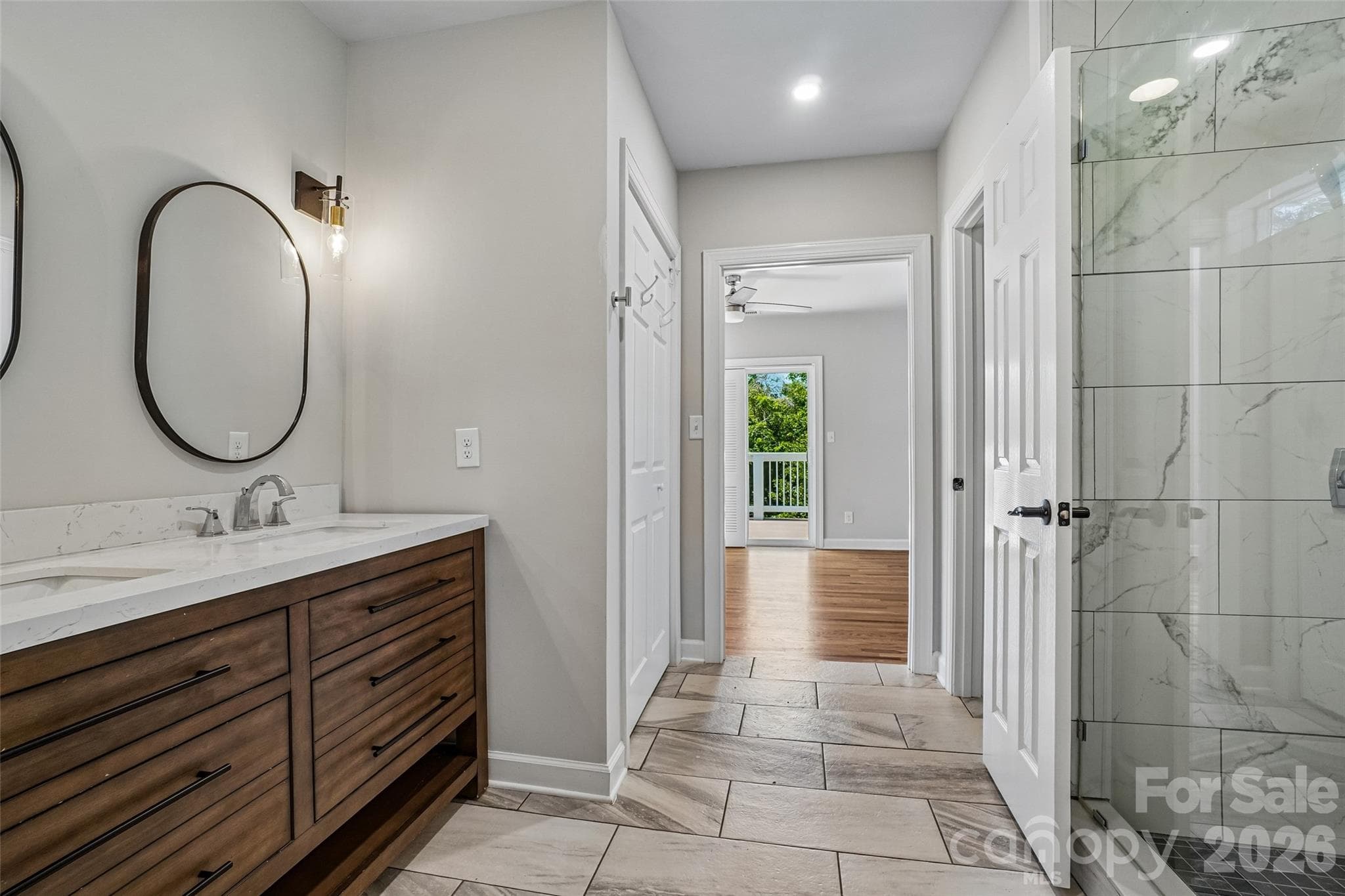 Single Family Residence at 28 Ridgefield Place, Asheville, photo 18 of 48