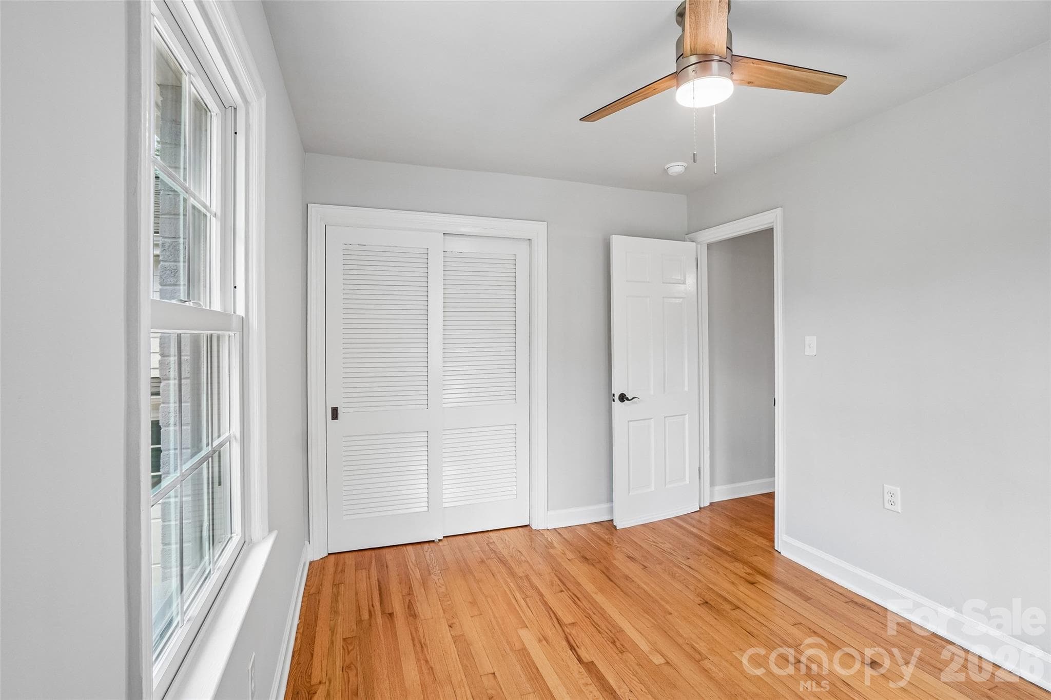 Single Family Residence at 28 Ridgefield Place, Asheville, photo 38 of 48