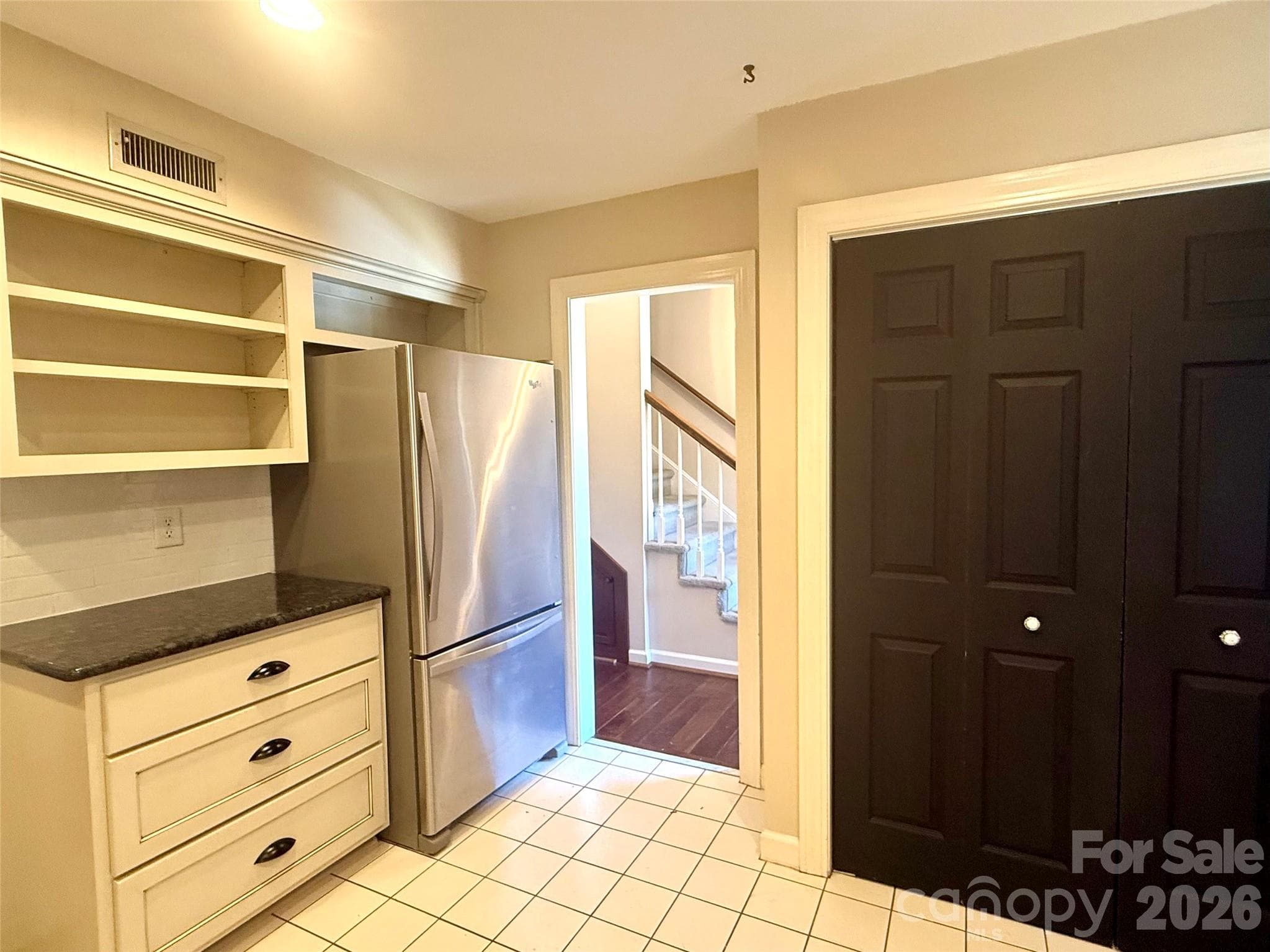 Townhouse at 2705 North Center Street NW, Hickory, photo 8 of 33