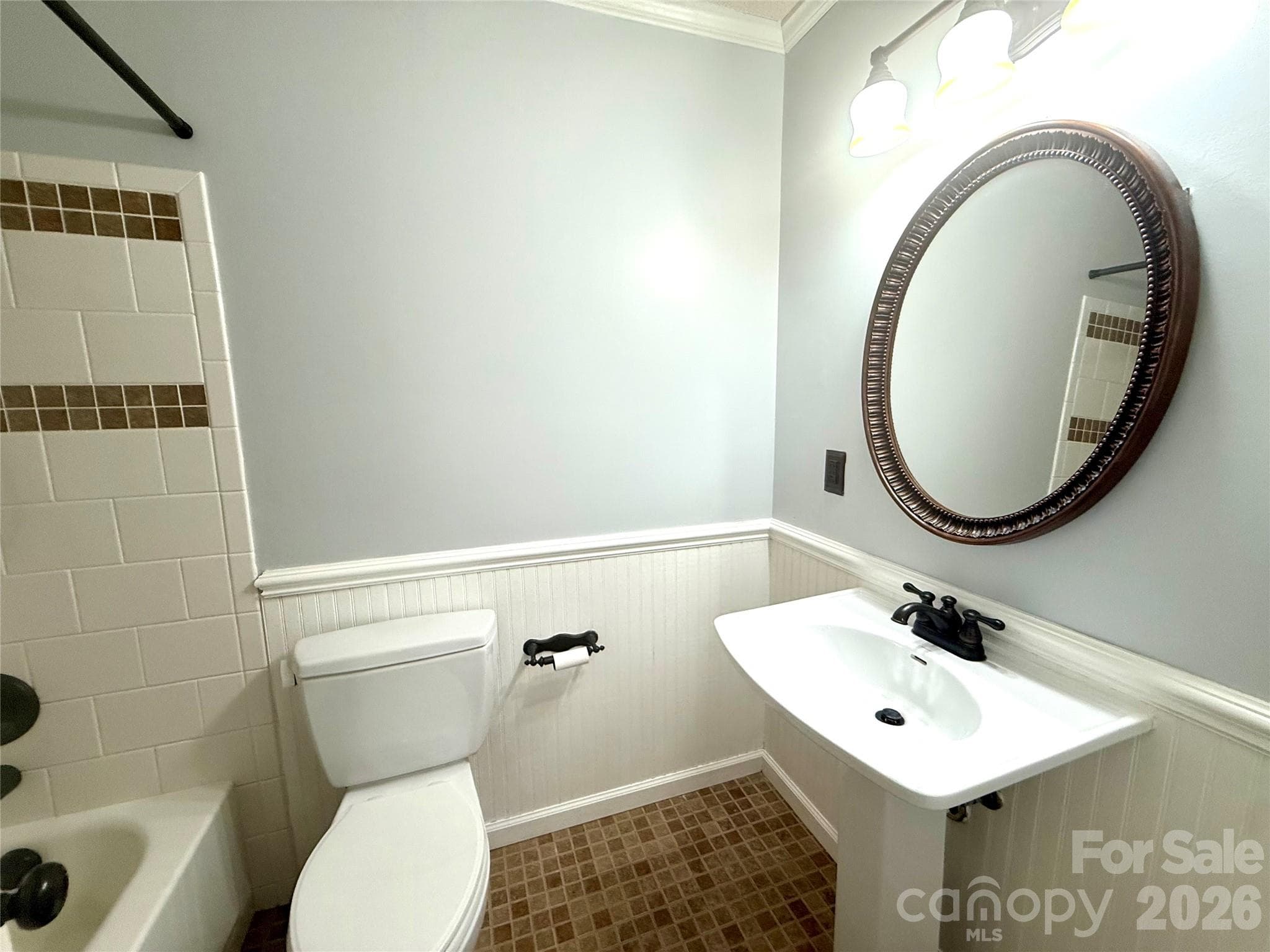 Townhouse at 2705 North Center Street NW, Hickory, photo 24 of 33