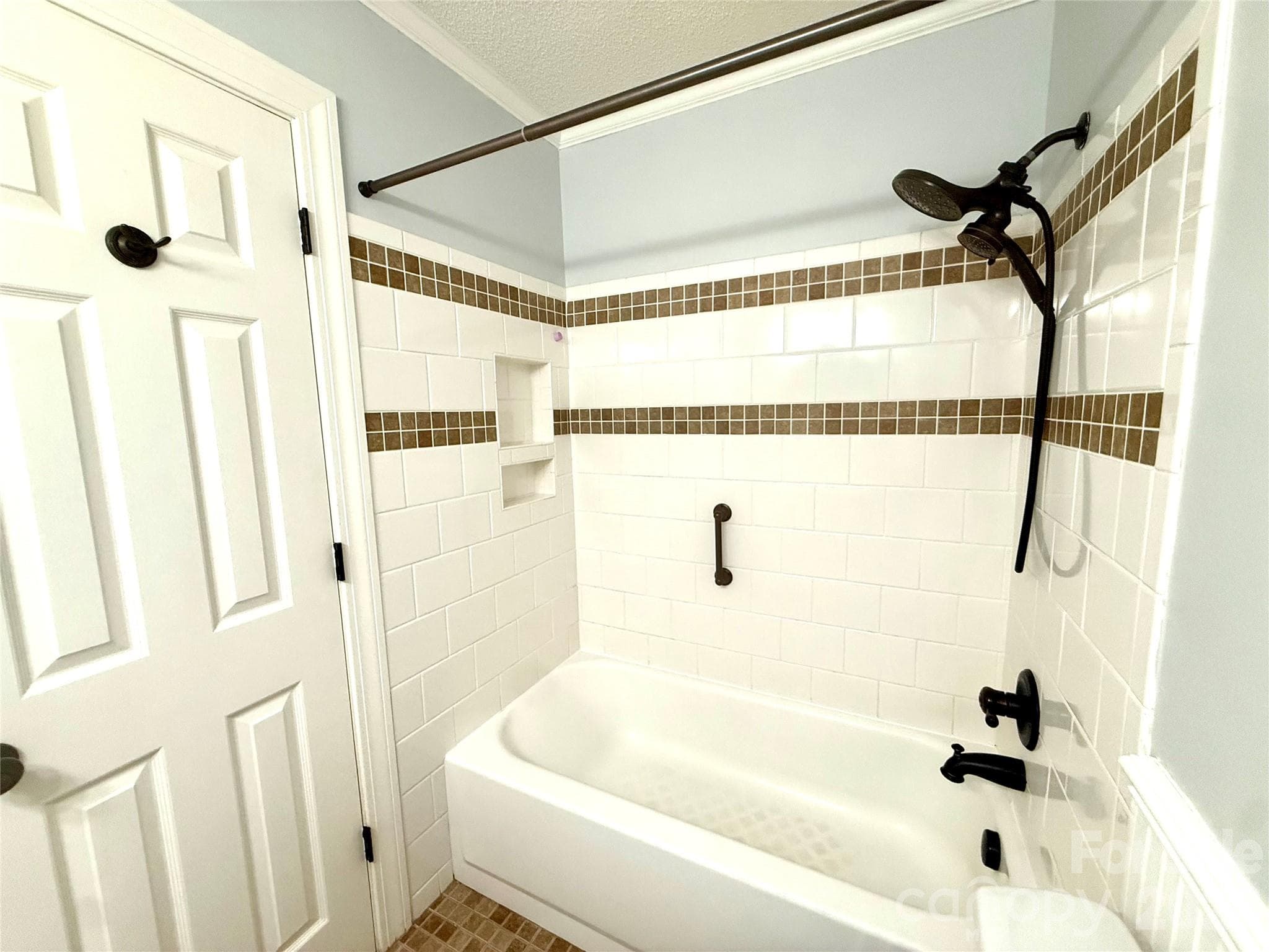 Townhouse at 2705 North Center Street NW, Hickory, photo 23 of 33