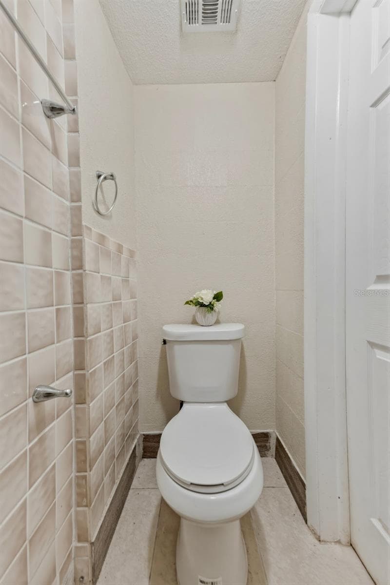 Bathroom 2 - 3849 LUMA DR, HOLIDAY