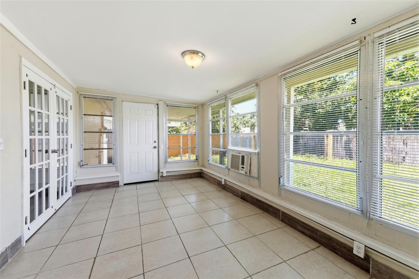 Bedroom 3- Endless possibilities - 3849 LUMA DR, HOLIDAY