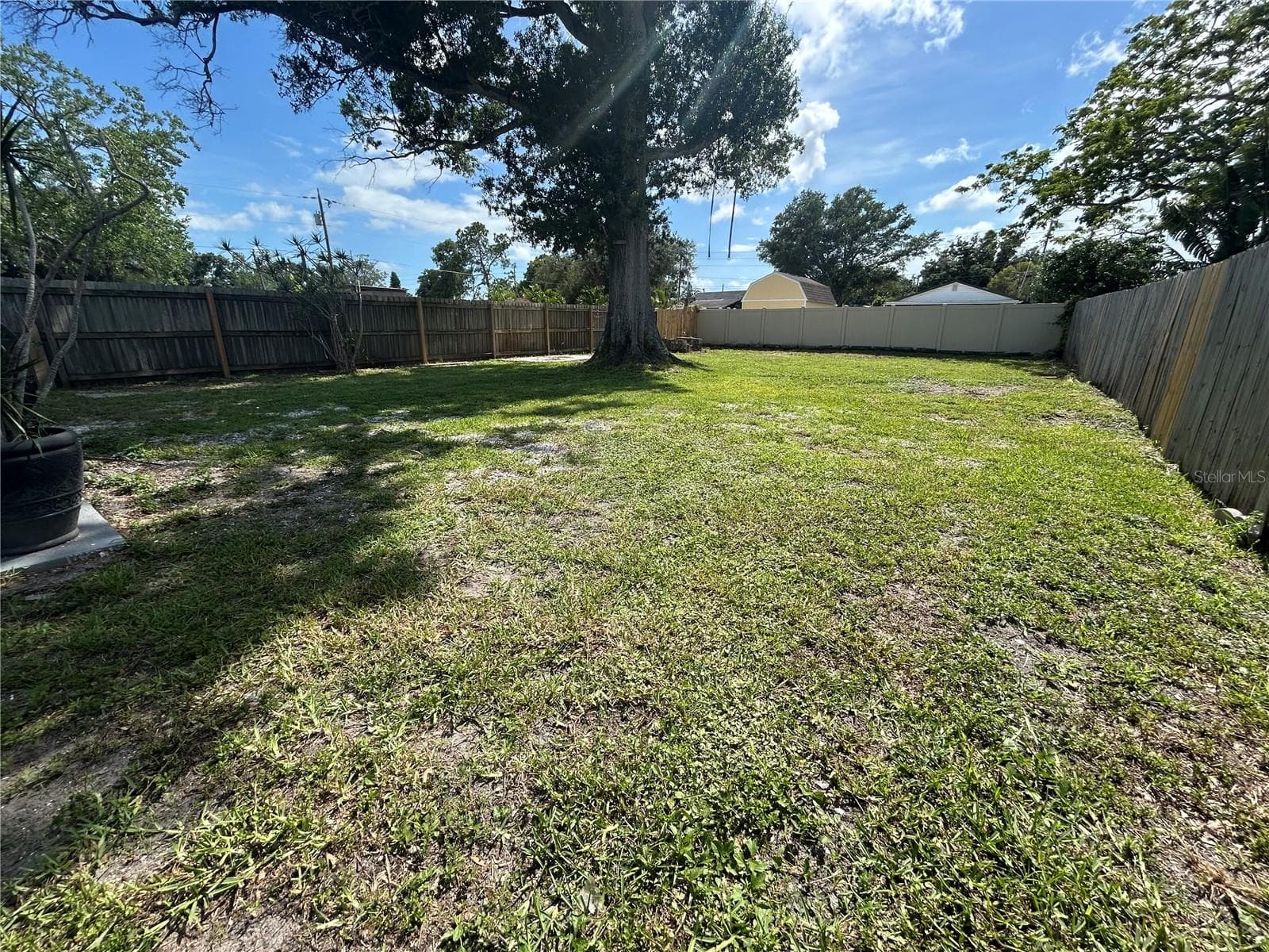 Spacious Backyard - 7128 64TH WAY N, PINELLAS PARK