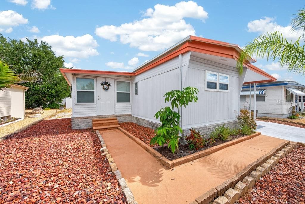 Mobile Home at 3527 TIKI DR, HOLIDAY, photo 2 of 52