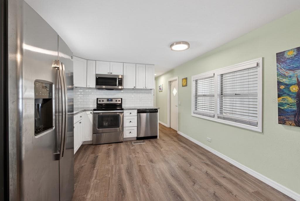 Mobile Home at 3527 TIKI DR, HOLIDAY, photo 13 of 52