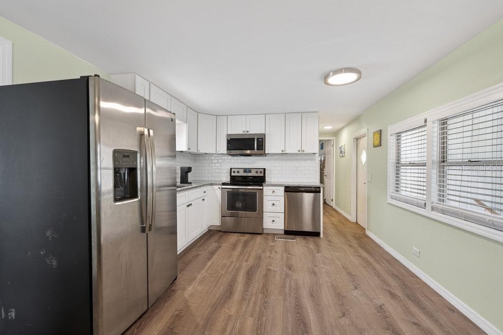 Mobile Home at 3527 TIKI DR, HOLIDAY, photo 14 of 52