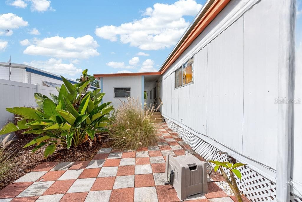 Mobile Home at 3527 TIKI DR, HOLIDAY, photo 36 of 52