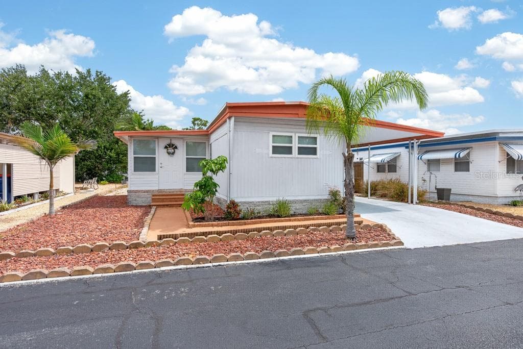 Mobile Home at 3527 TIKI DR, HOLIDAY, photo 40 of 52