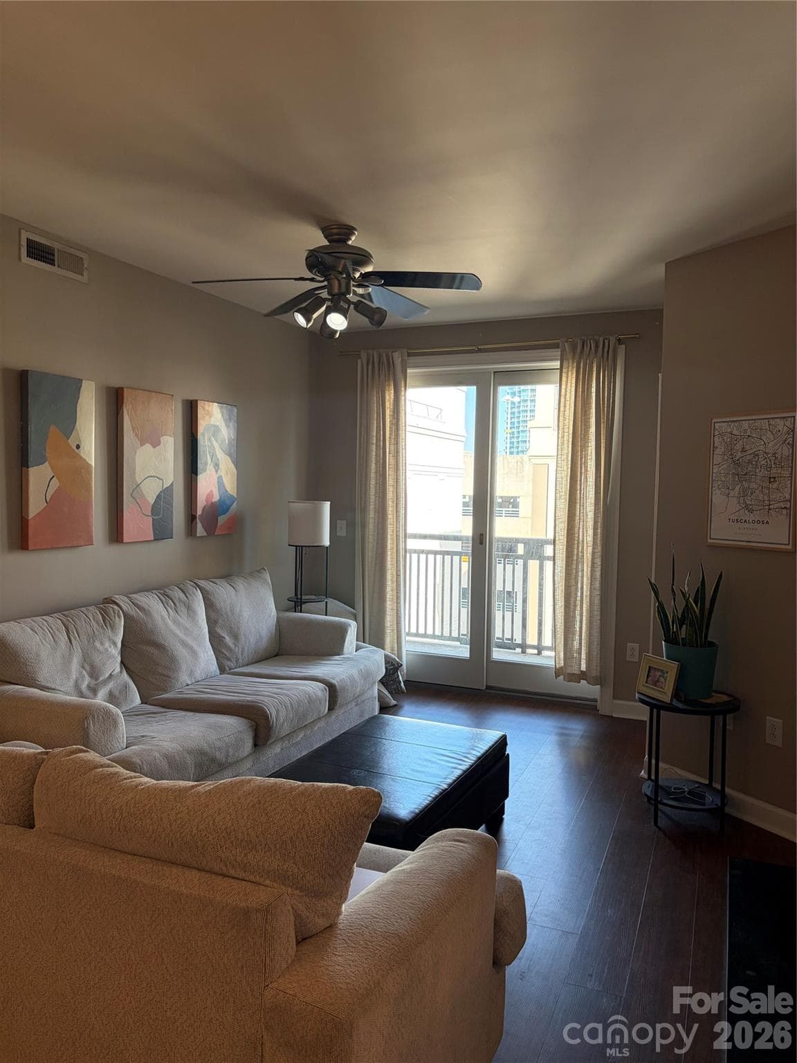 Condominium at 718 W Trade Street, Charlotte, photo 5 of 27