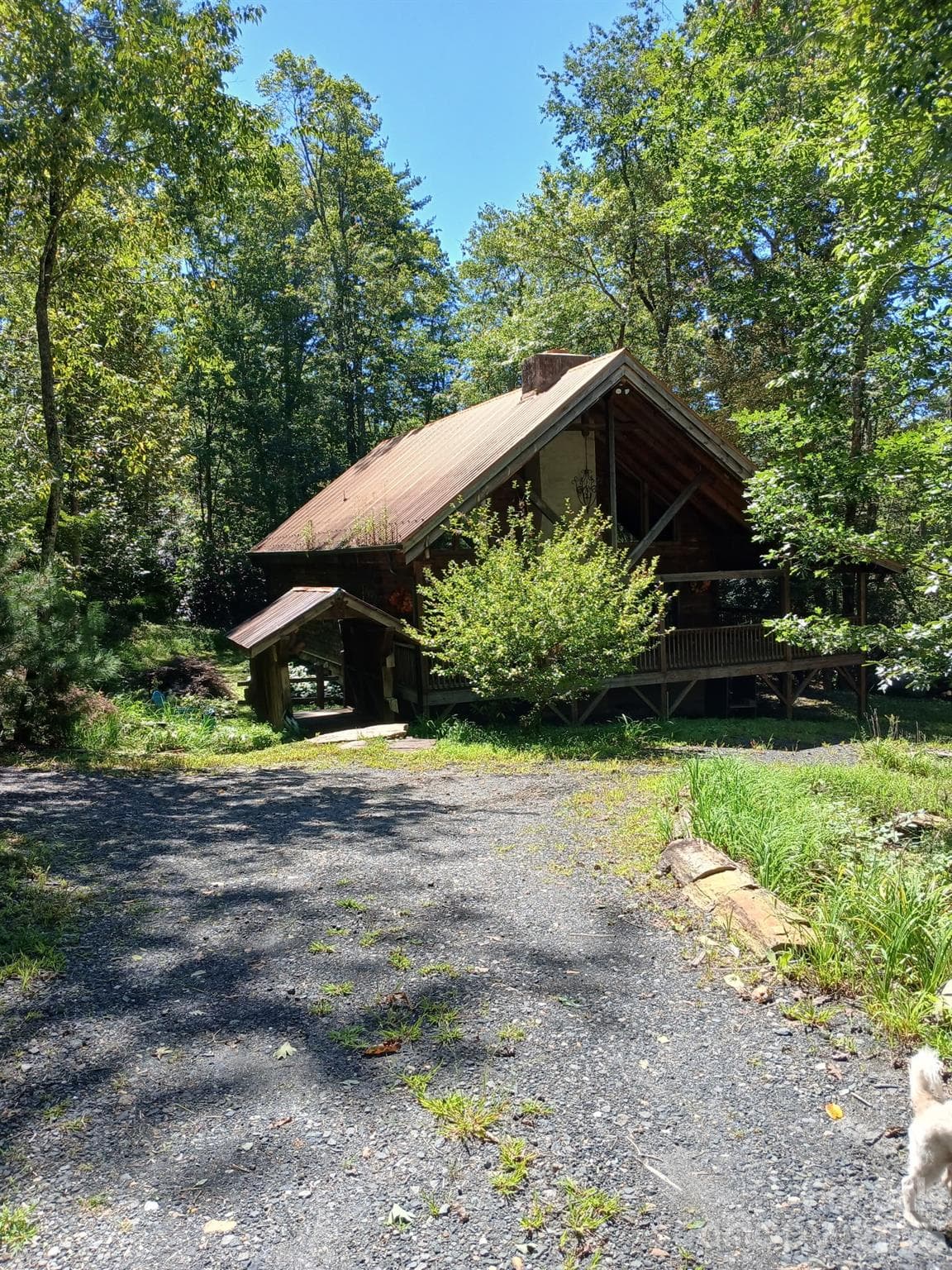 Single Family Residence at 1694 Humpback Mountain Road, Spruce Pine, photo 2 of 25