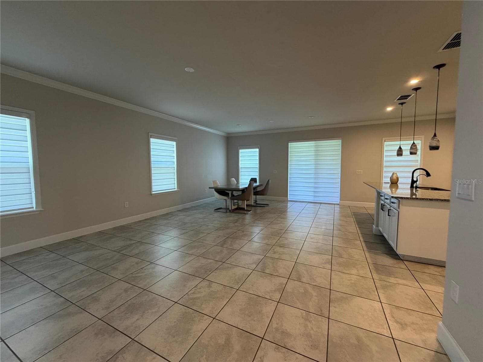 Single Family Residence at 2936 SLOUGH CREEK DR, KISSIMMEE, photo 5 of 34
