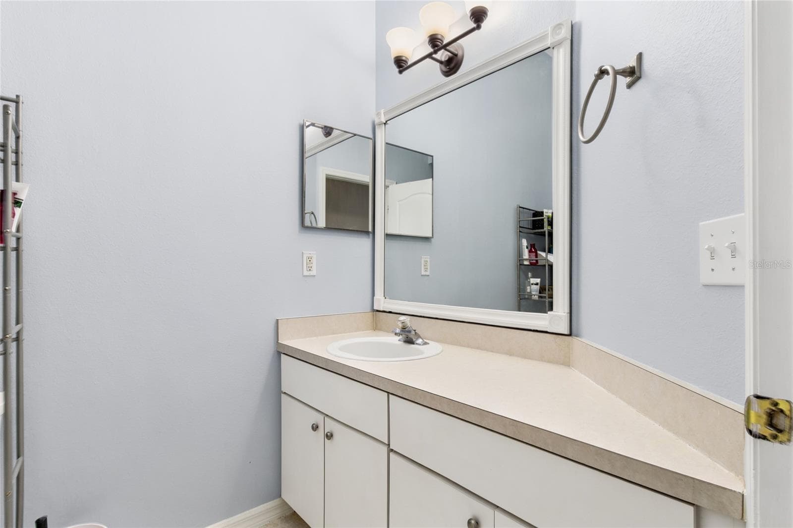 Single Family Residence at 4613 CORSAGE DR, LUTZ, photo 16 of 50
