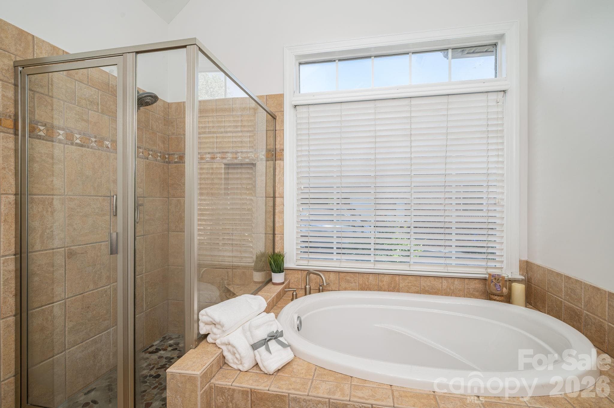 Single Family Residence at 4017 Foxes Trail, Cramerton, photo 26 of 47