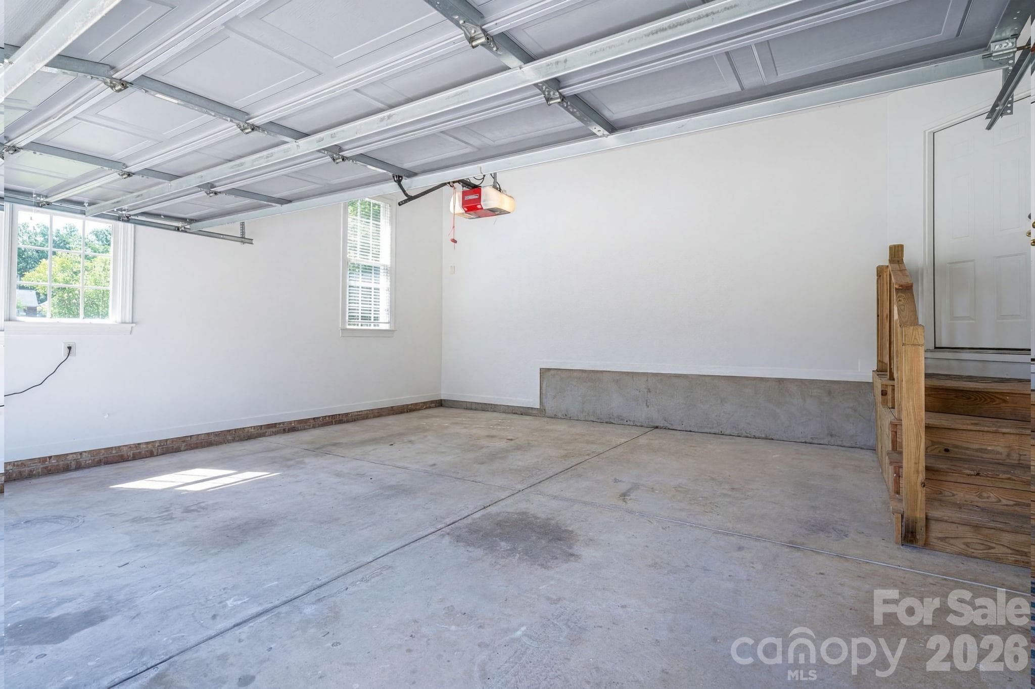 Freshly painted garage. - 4017 Foxes Trail, Cramerton
