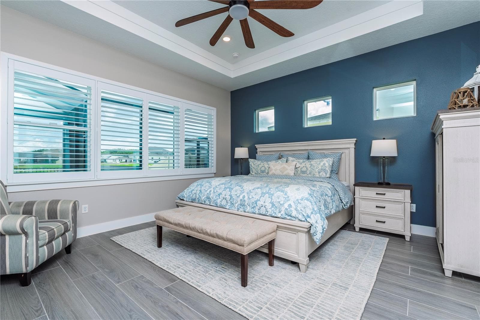 Downstairs primary bedroom. - 10706 TORCHWOOD SEA WAY, SAN ANTONIO