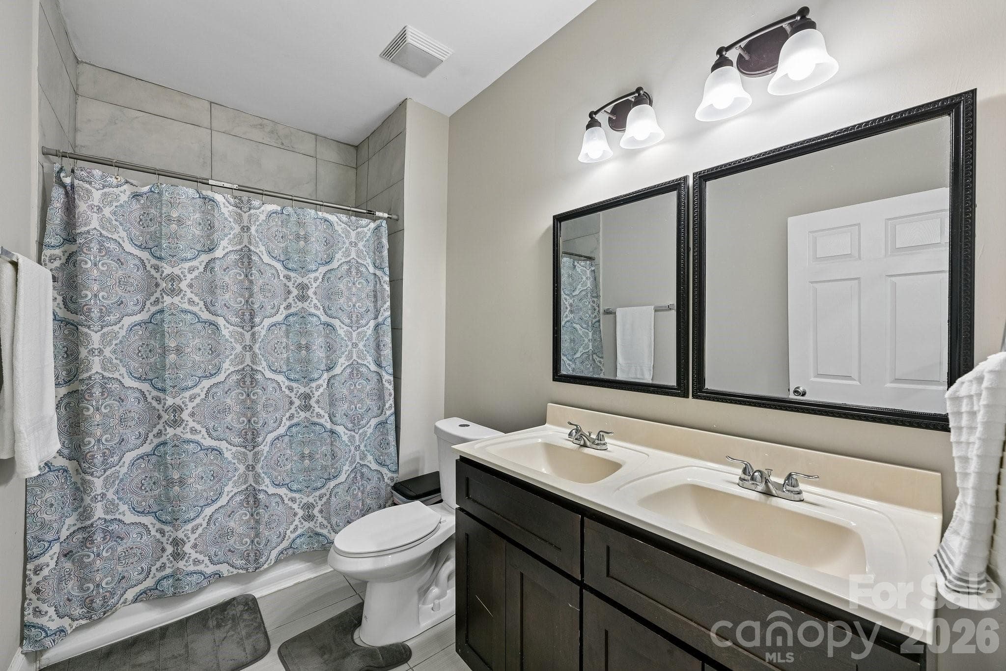Single Family Residence at Chester, photo 10 of 15