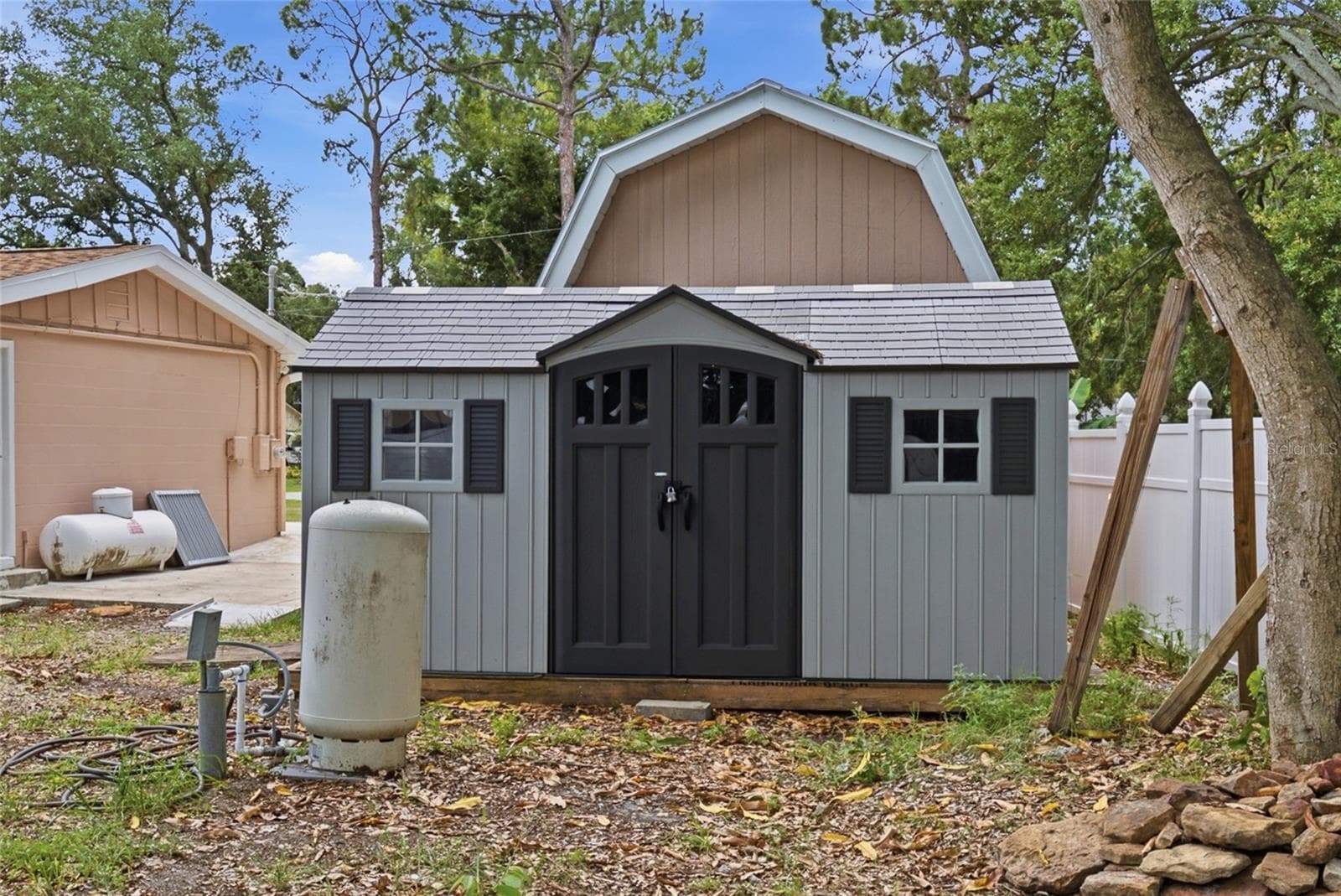 Single Family Residence at 8205 WESTRIDGE DR, TAMPA, photo 45 of 56