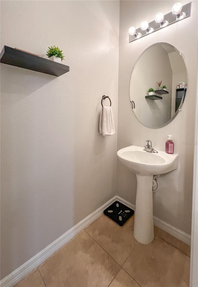 Townhouse at 772 SPRING FLOWERS TRL, BRANDON, photo 11 of 28
