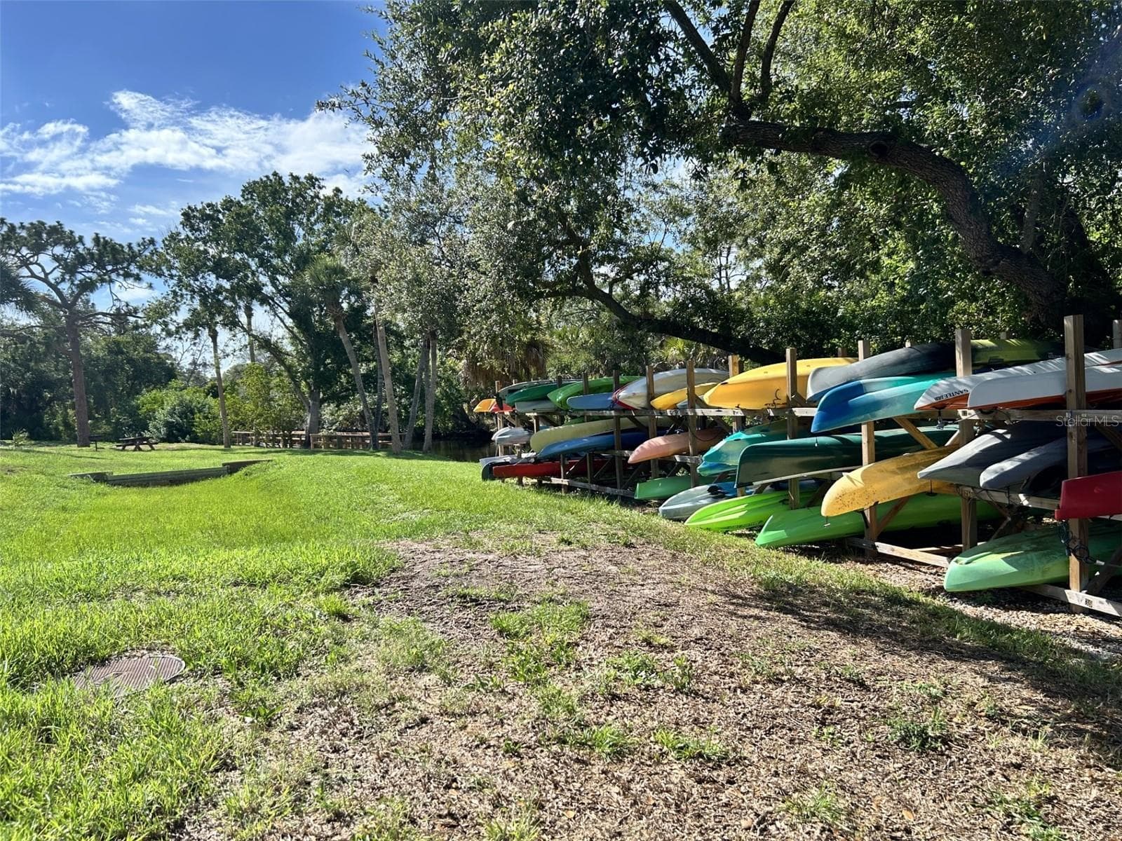 Pinebrook South Kayak and Canoe Storage - 1226 PINE NEEDLE RD, VENICE