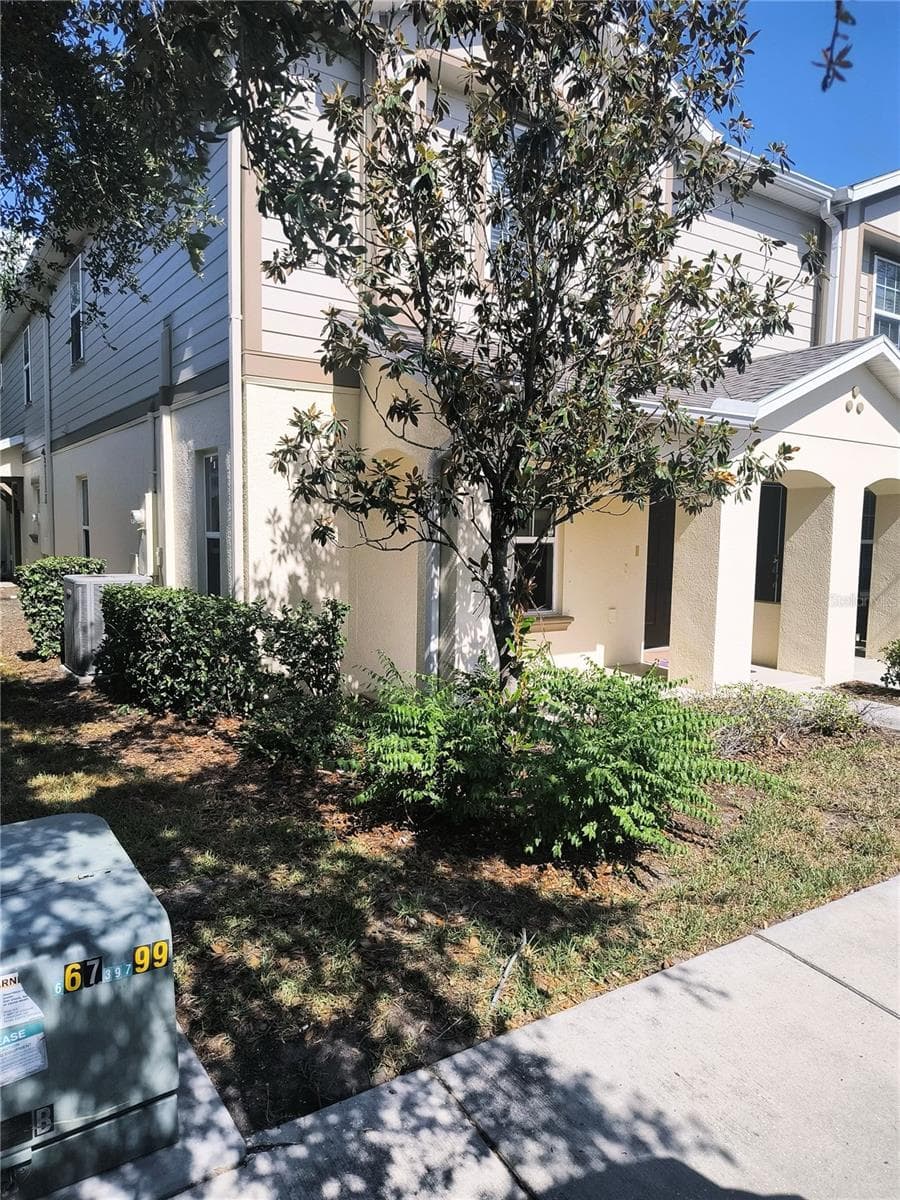 Townhouse at 4754 CHATTERTON WAY, RIVERVIEW, photo 4 of 38