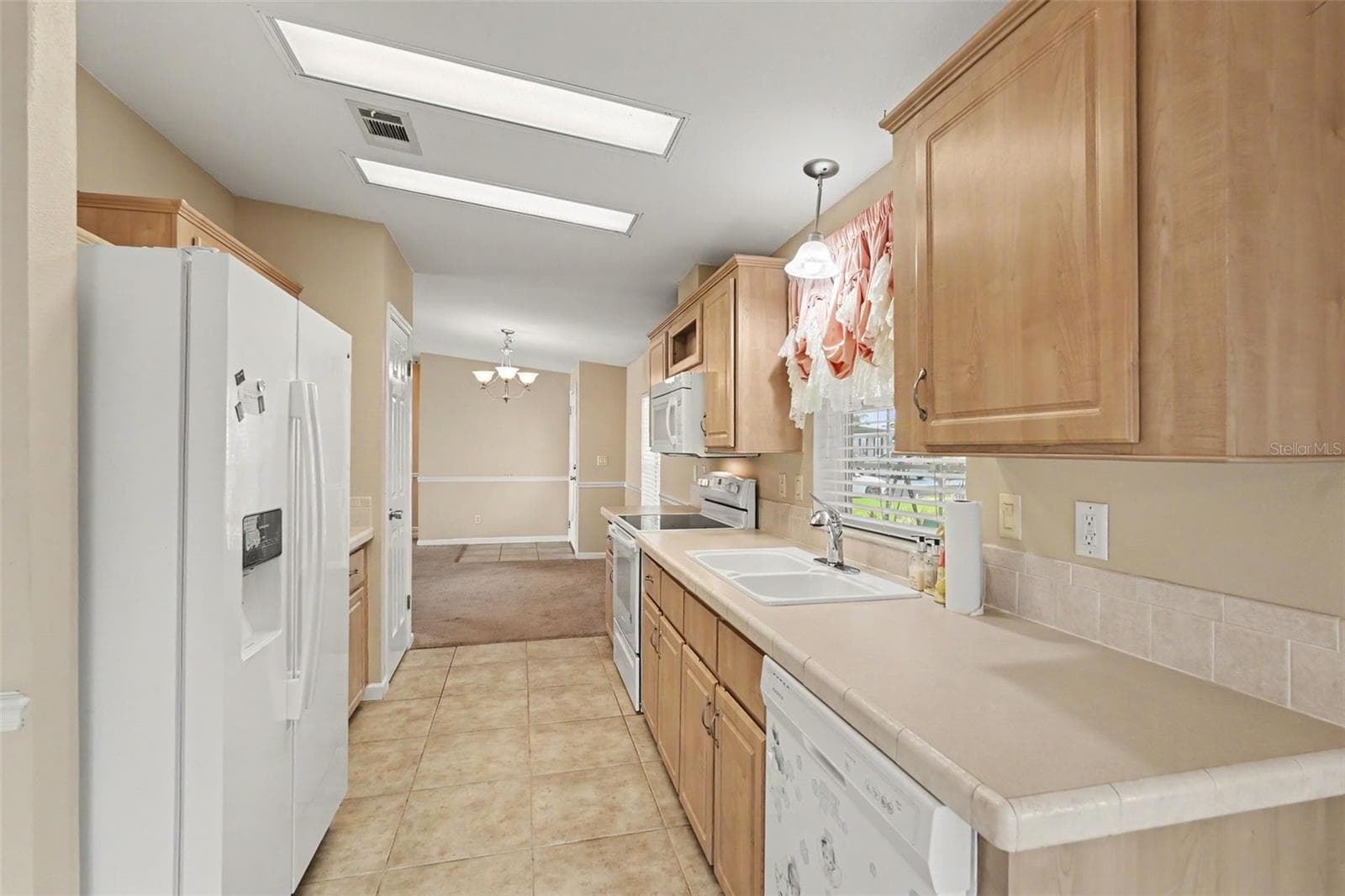 Manufactured Home at 37536 GILL AVE, ZEPHYRHILLS, photo 10 of 26