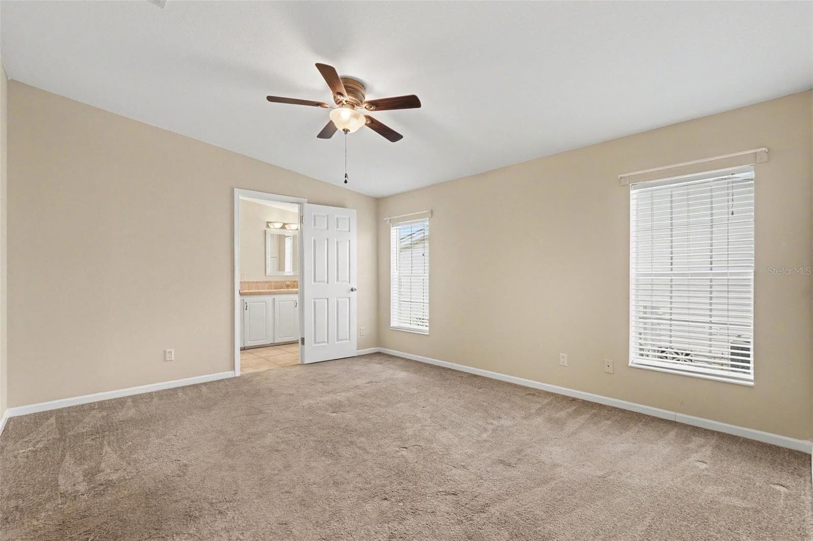 Manufactured Home at 37536 GILL AVE, ZEPHYRHILLS, photo 15 of 26