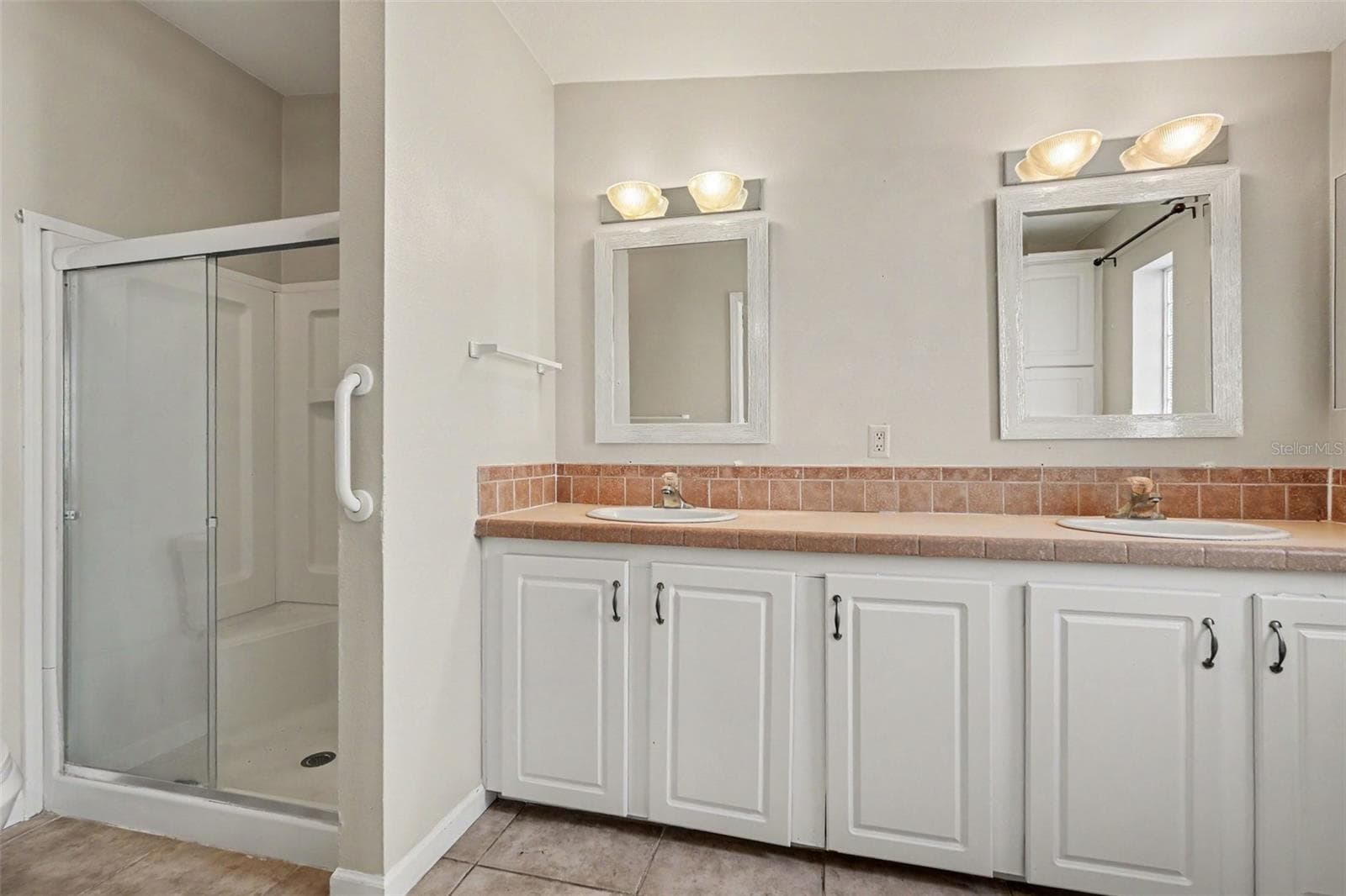 Manufactured Home at 37536 GILL AVE, ZEPHYRHILLS, photo 17 of 26