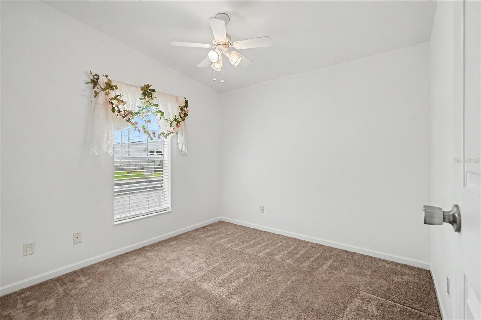 Manufactured Home at 37536 GILL AVE, ZEPHYRHILLS, photo 20 of 26