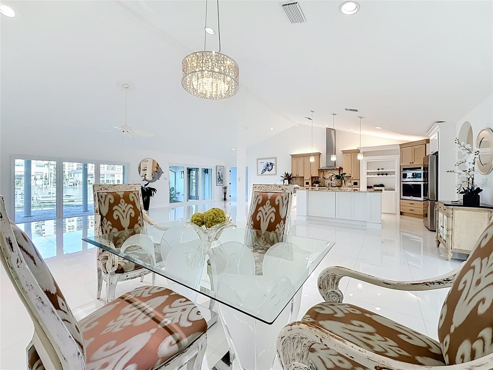 Single Family Residence at 324 LEEWARD IS, CLEARWATER BEACH, photo 18 of 77