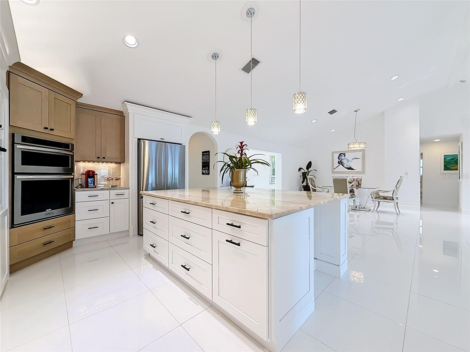 Single Family Residence at 324 LEEWARD IS, CLEARWATER BEACH, photo 14 of 77