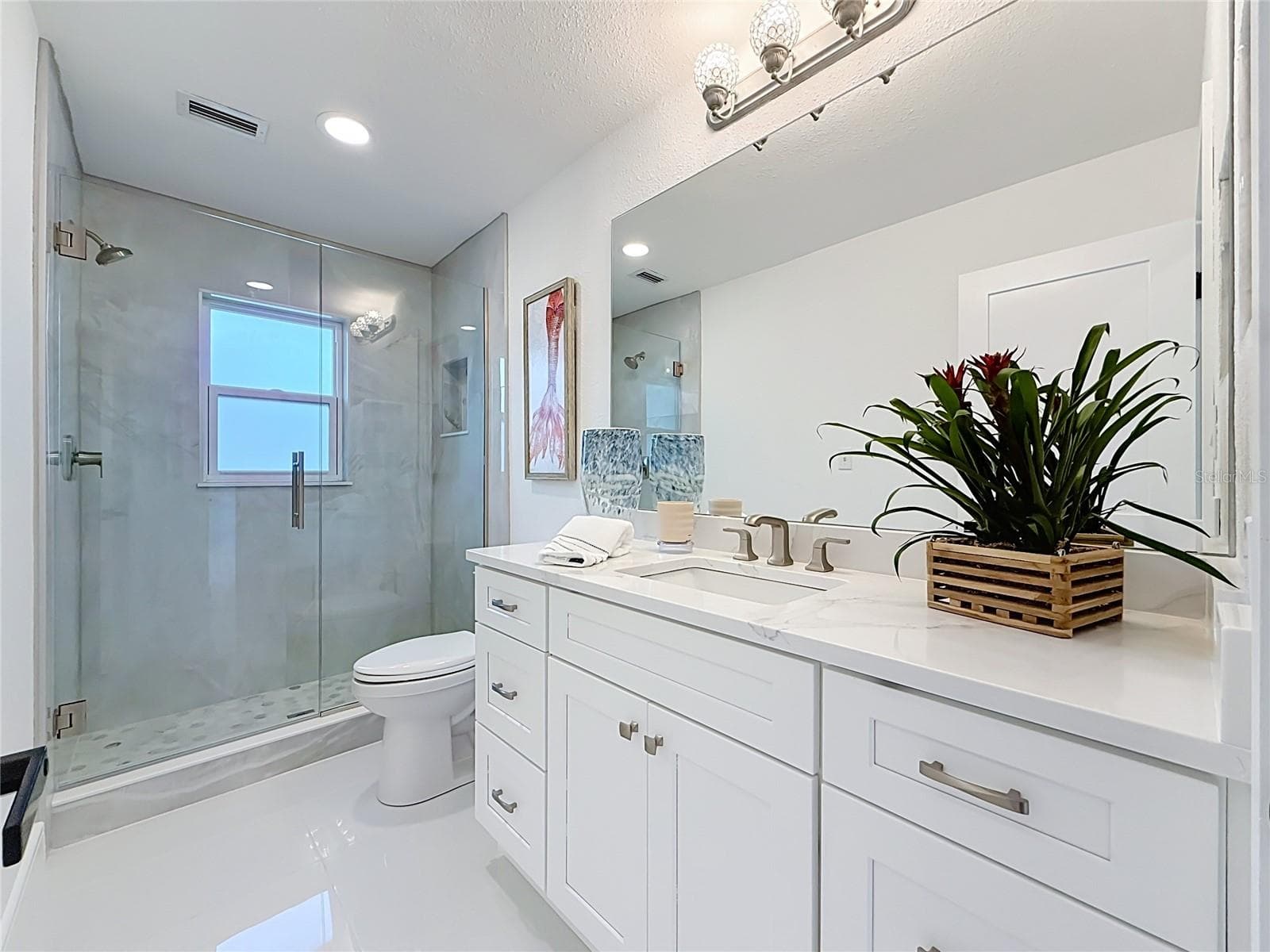 Single Family Residence at 324 LEEWARD IS, CLEARWATER BEACH, photo 21 of 77