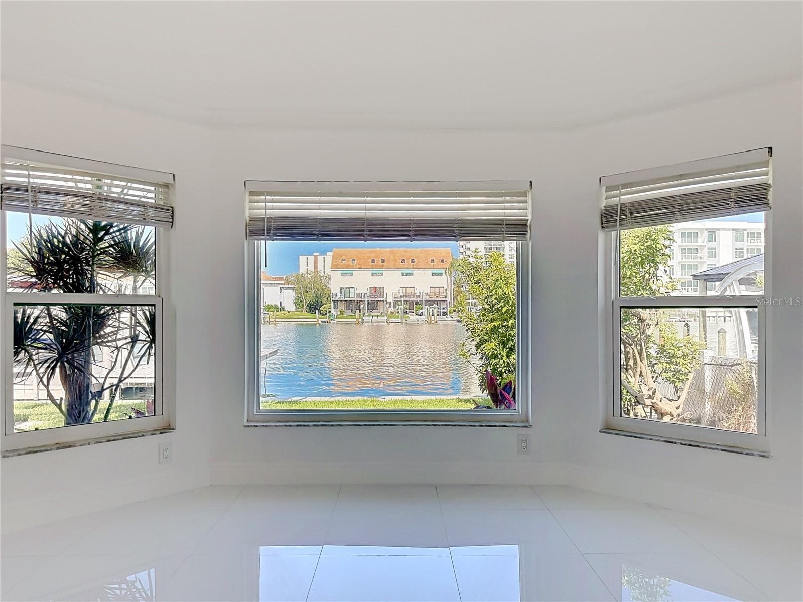 Single Family Residence at 324 LEEWARD IS, CLEARWATER BEACH, photo 34 of 77