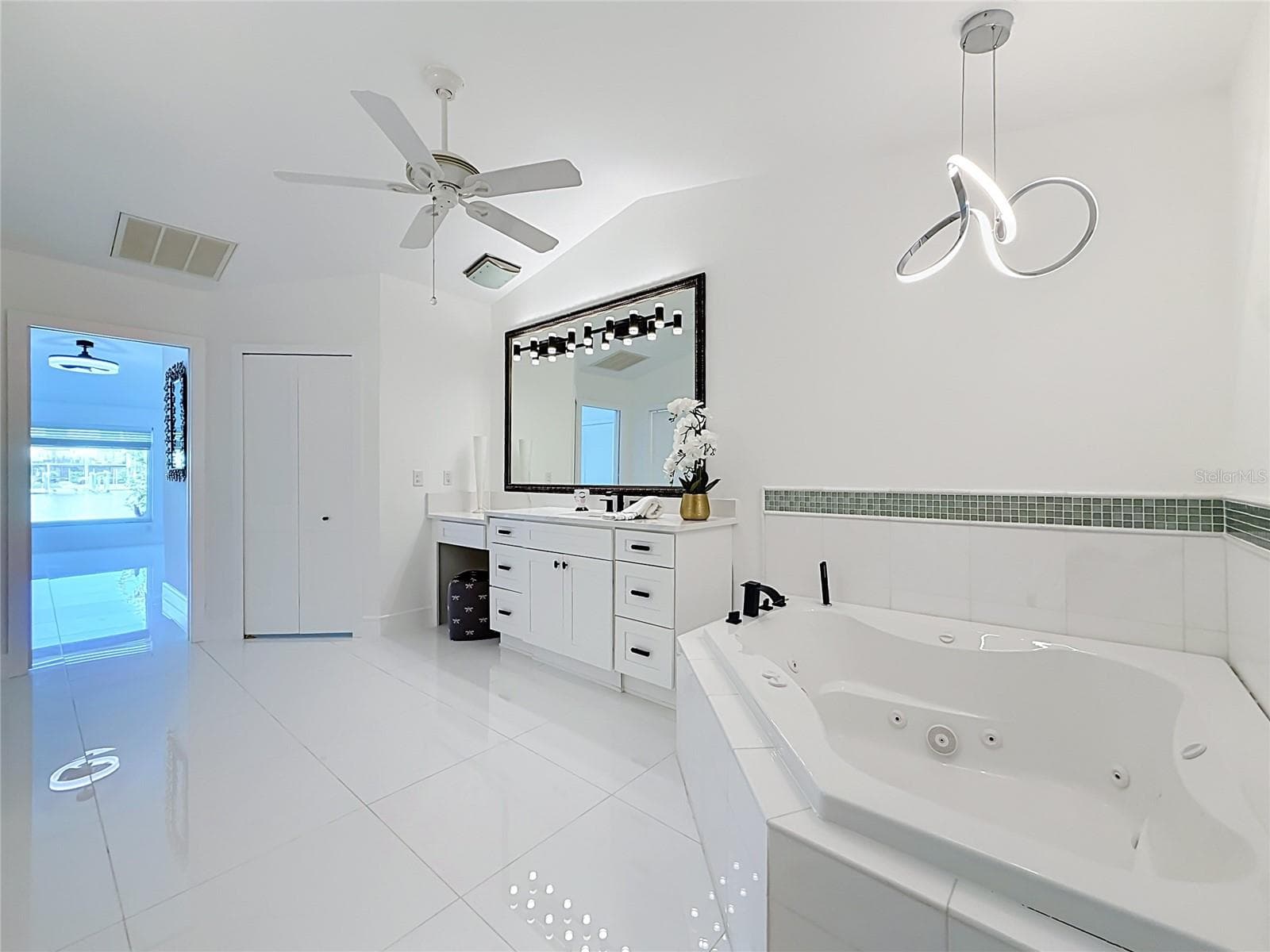 Single Family Residence at 324 LEEWARD IS, CLEARWATER BEACH, photo 39 of 77