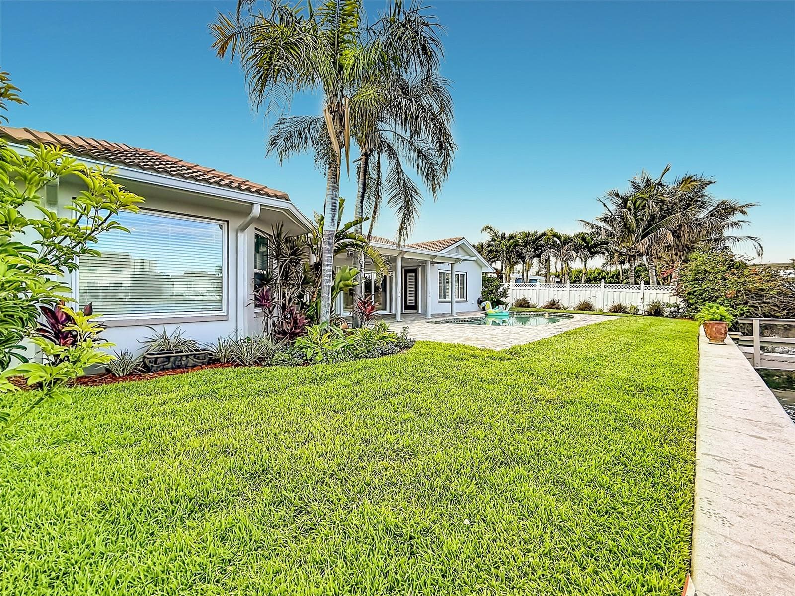 Single Family Residence at 324 LEEWARD IS, CLEARWATER BEACH, photo 48 of 77