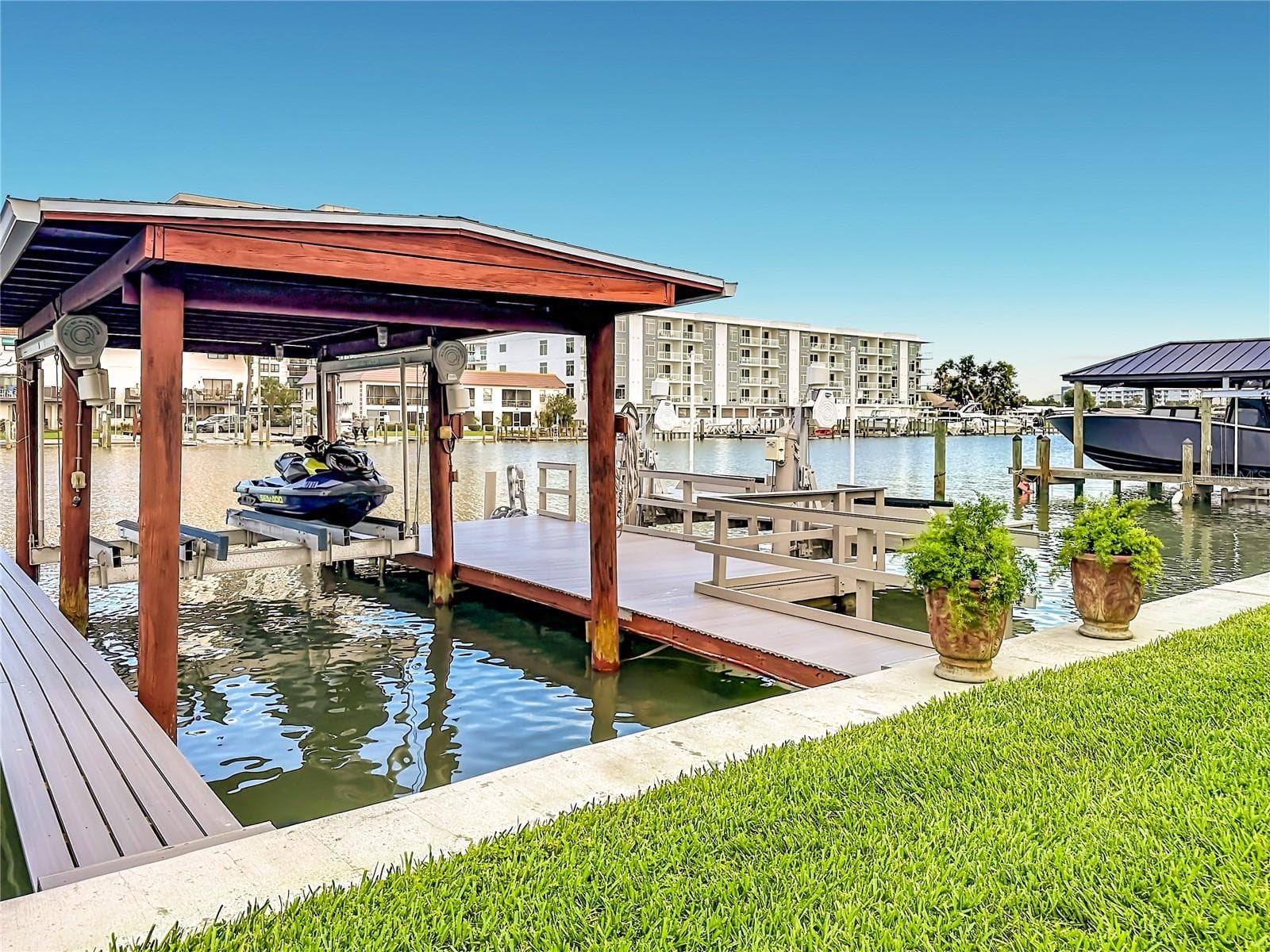 Covered Boat Dock. - 324 LEEWARD IS, CLEARWATER BEACH