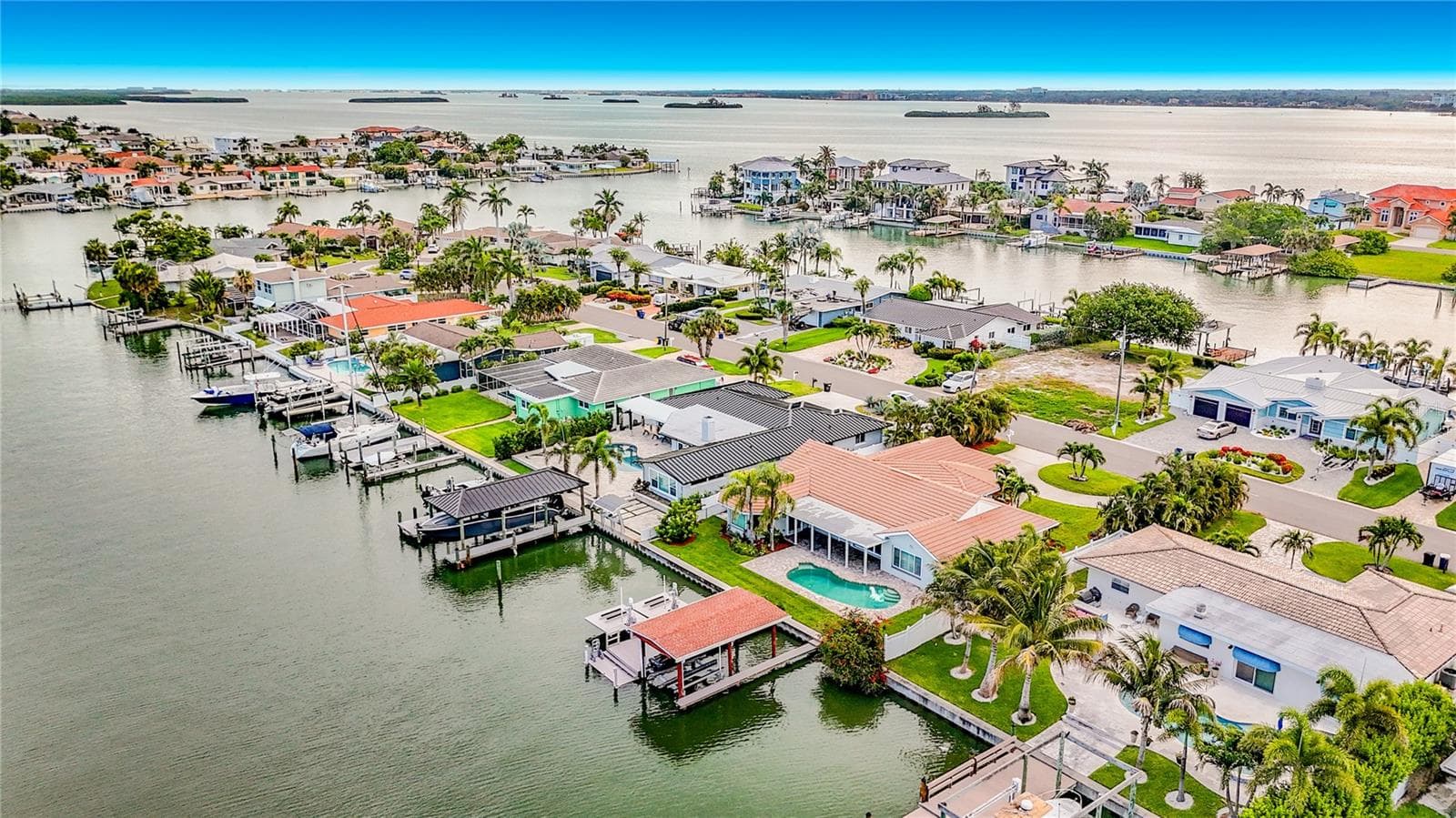 Single Family Residence at 324 LEEWARD IS, CLEARWATER BEACH, photo 70 of 77